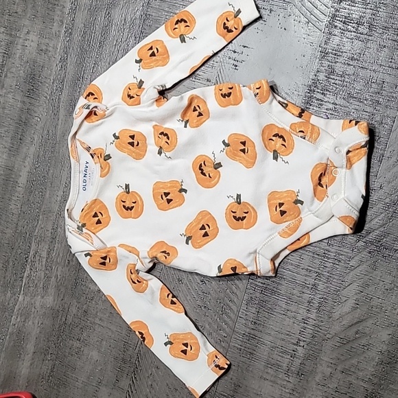 FALL Bundle 6 Months Pumpkin 🎃 Monster & pup 🐶 Gender Neutral - Picture 4 of 12